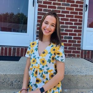 Meet your posher, Laurissa